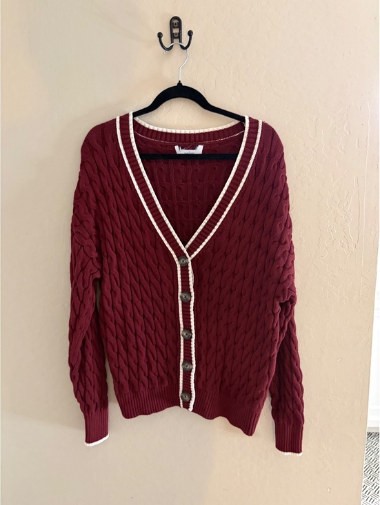 Old Navy Sweaters - Old Navy knit cardigan